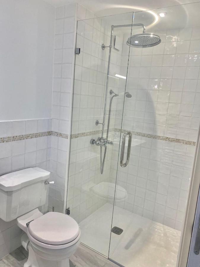 Noubar Bed & Breakfast Cenevieres Екстериор снимка