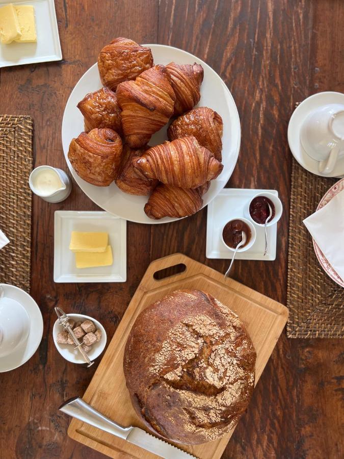 Noubar Bed & Breakfast Cenevieres Екстериор снимка
